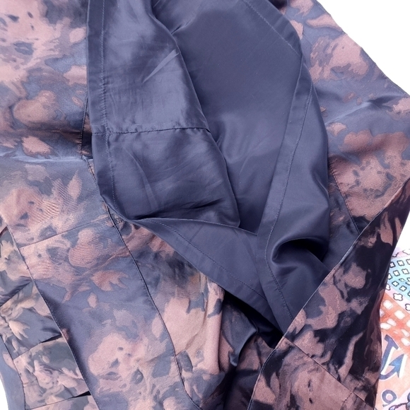 New Talbots Black Brown Floral Skirt Sz 4P - Picture 12 of 13